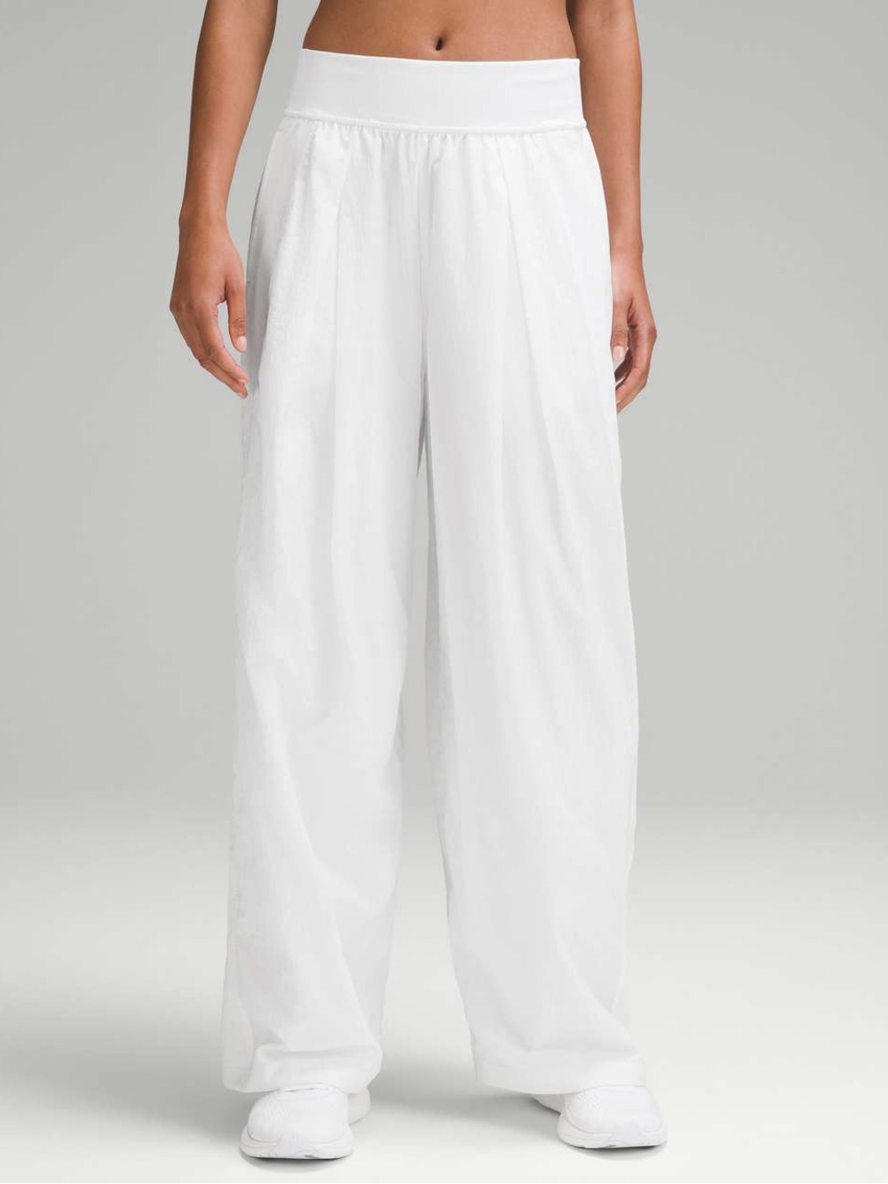 Lululemon Lightweight Tennis Mid-Rise Track Pants *Full Length